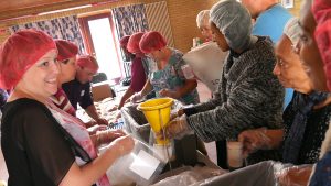 Photo of Hand to Hand food packing